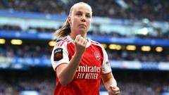 Man City sign Mead on free transfer