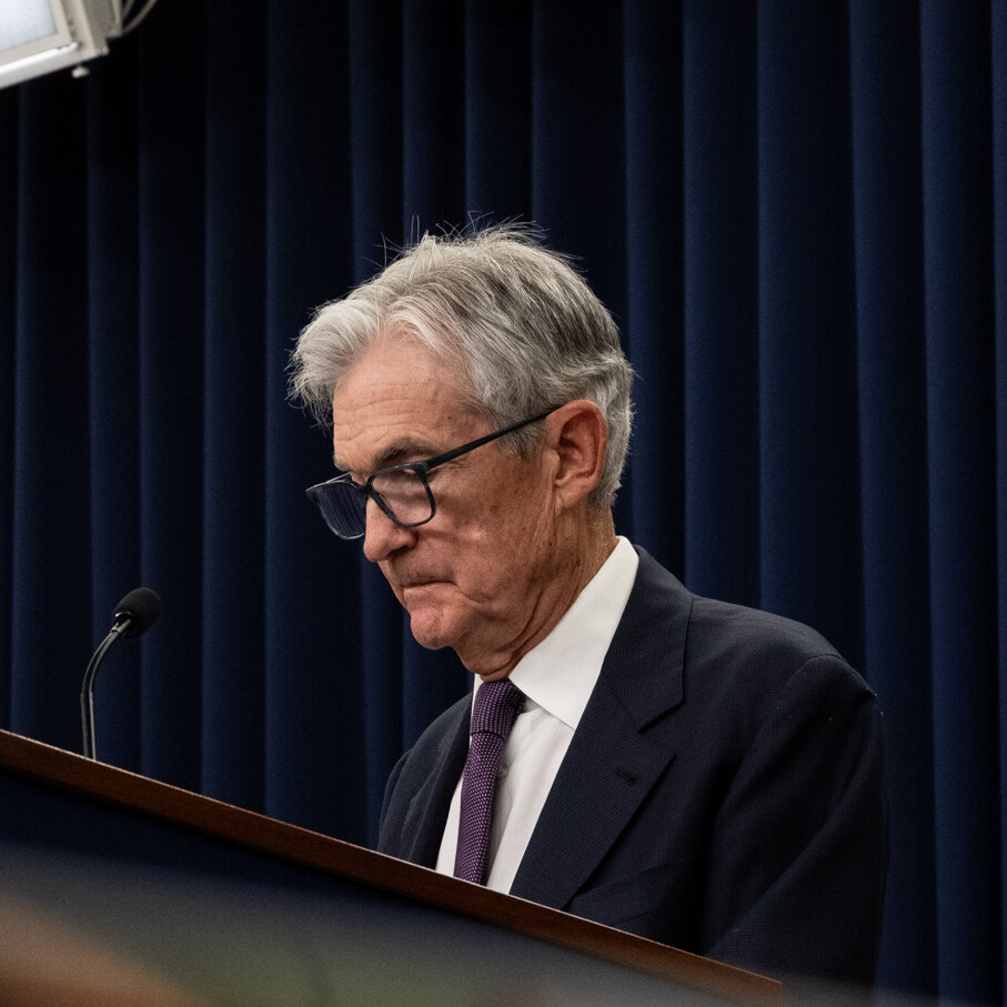 Behind Powell’s High-Stakes Decision to Stay at the Fed